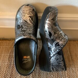 Dansko XP 20 and Black and Silver Floral Clogs size 38 Like New 8.5 9